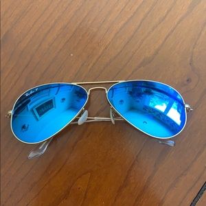Authentic polarized blue aviator raybans